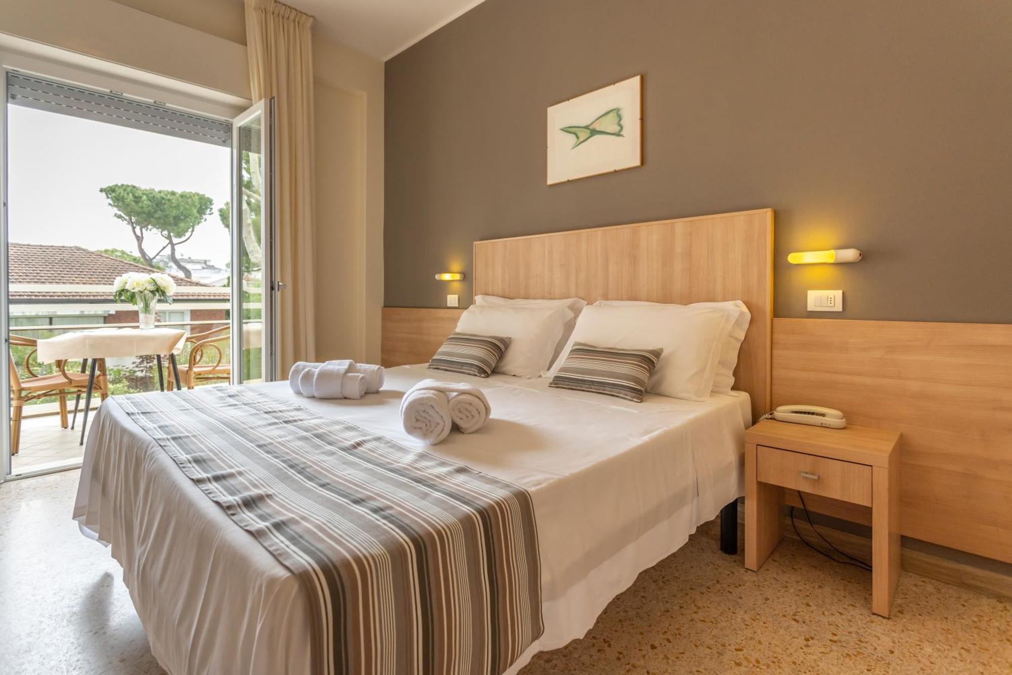 Hotel Cormoran 里乔内 外观 照片