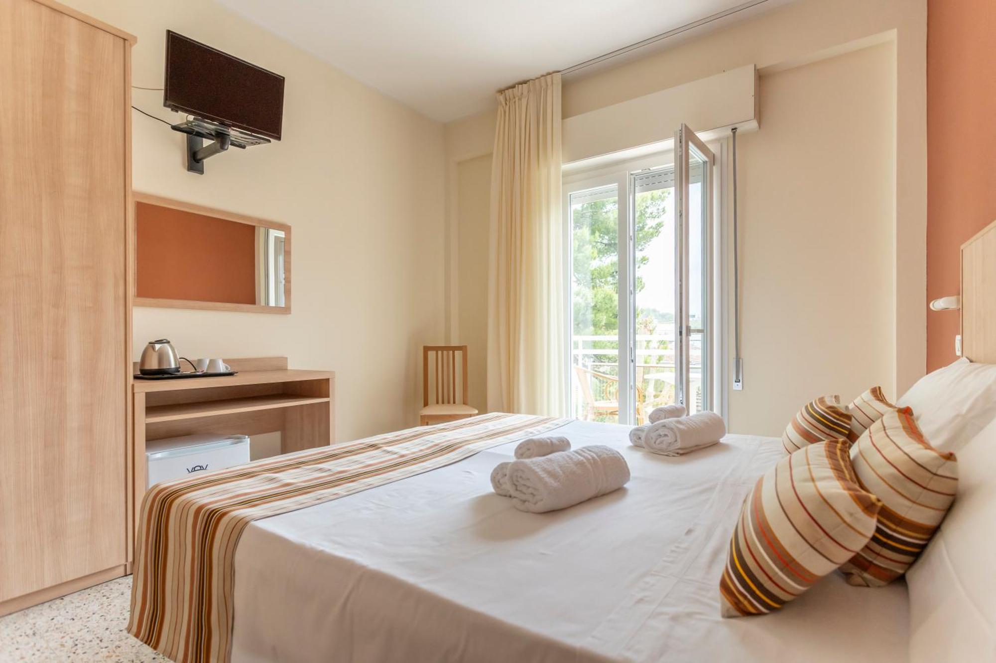 Hotel Cormoran 里乔内 外观 照片
