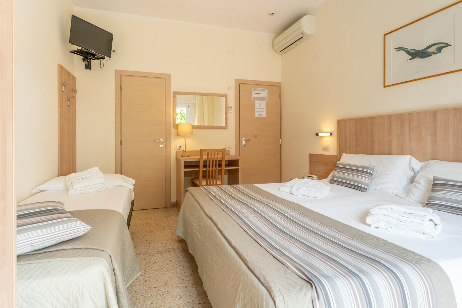 Hotel Cormoran 里乔内 外观 照片