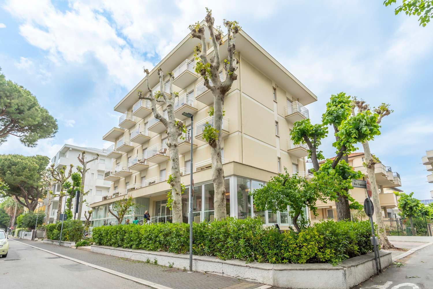 Hotel Cormoran 里乔内 外观 照片